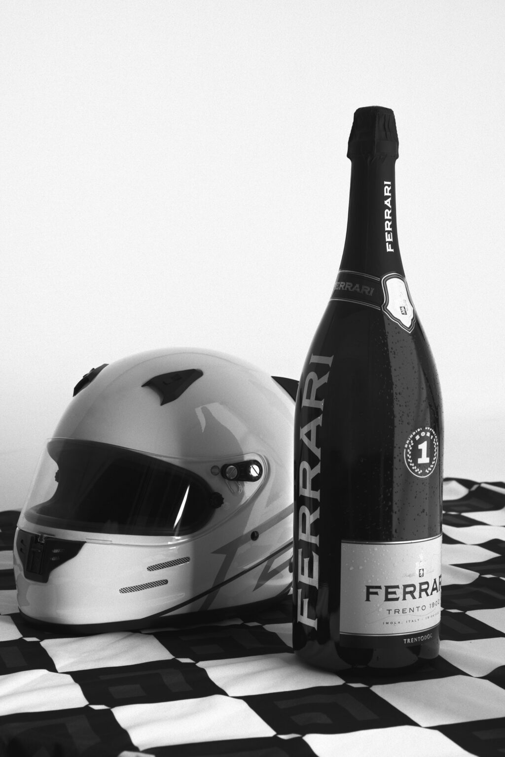 Ferrari_F1_Podium_Jeroboam_(2)